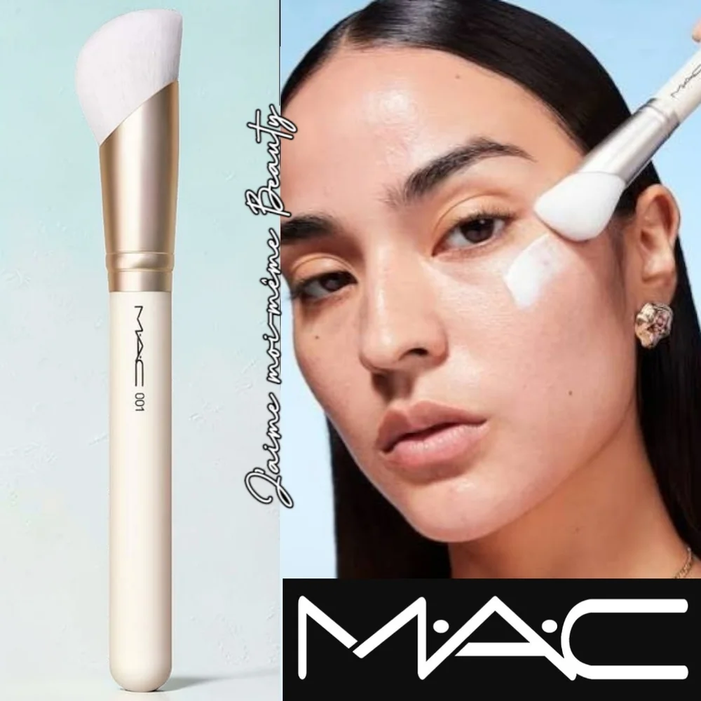 MAC Cosmetics 001 Skincare Makeup Brush